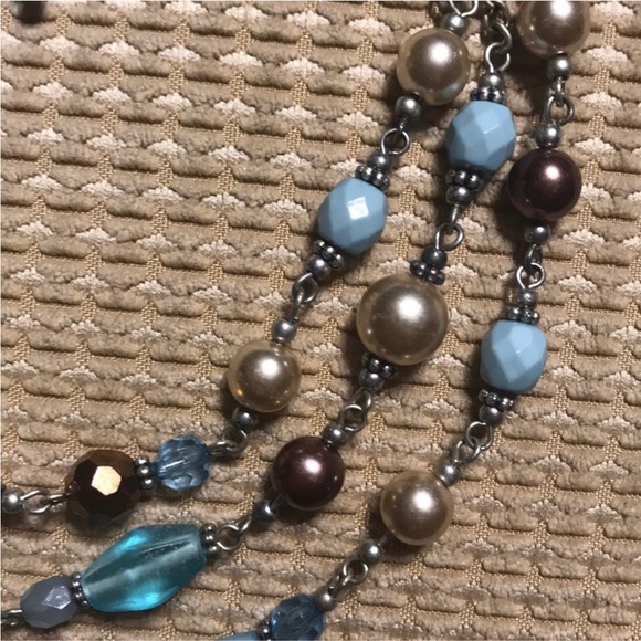 EUC 2 Womens Necklace and Earrings sets - Picture 9 of 10